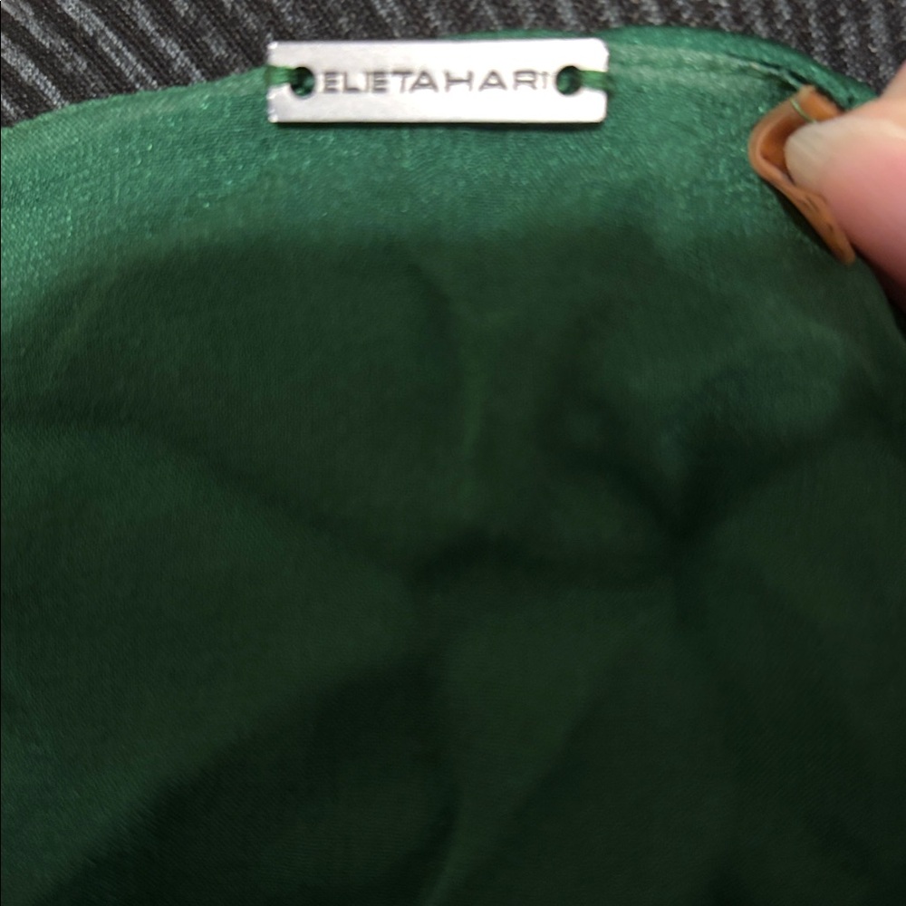 ❤️Elie Tahari Vibrant Emerald Green Silk Sleeveless Blouse Top Fringe Size M - Picture 5 of 7